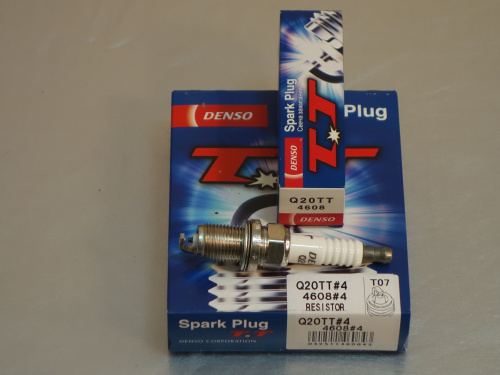 DENSO Свеча зажигания Q20TT 4608